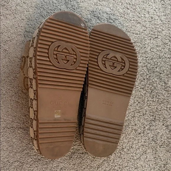 Gucci Women's Tan GG Logo Slides - Picture 3 of 4